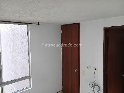 Apartamento de 3 alcobas en venta en Gran Granada, Bogotá, 46 m² · foto 6 de 14
