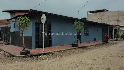 Casa de 2 alcobas en venta en Cannan, Villavicencio, 112 m² · foto 2 de 2
