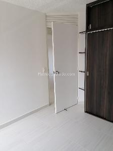 Apartamento de 3 alcobas en venta en Bosque De Modelia, Bogotá, 61 m² · foto 8 de 20