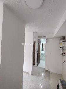 Apartaestudio en venta en El Recodo Fontibon, Bogotá, 25 m² · foto 2 de 7