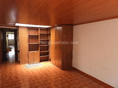 Casa de 4 alcobas en venta en Villa Claudia, Bogotá, 160 m² · foto 2 de 14