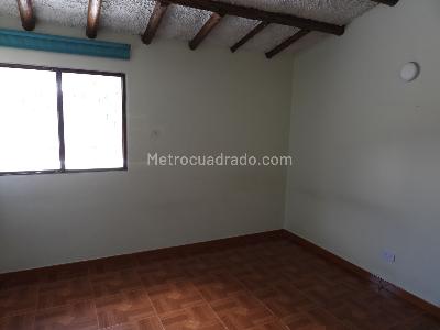 Casa de 4 alcobas en venta en Villa Claudia, Bogotá, 160 m² · foto 11 de 14