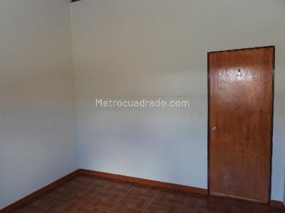 Casa de 4 alcobas en venta en Villa Claudia, Bogotá, 160 m² · foto 12 de 14