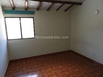 Casa de 4 alcobas en venta en Villa Claudia, Bogotá, 160 m² · foto 7 de 14