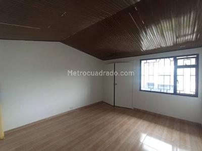 Casa de 5 alcobas en venta en Normandia, Bogotá, 321 m² · foto 16 de 20