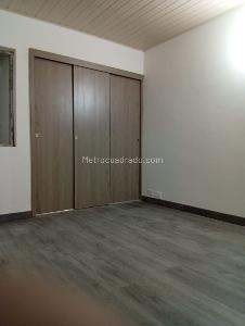 Casa de 5 alcobas en venta en Normandia, Bogotá, 321 m² · foto 10 de 20