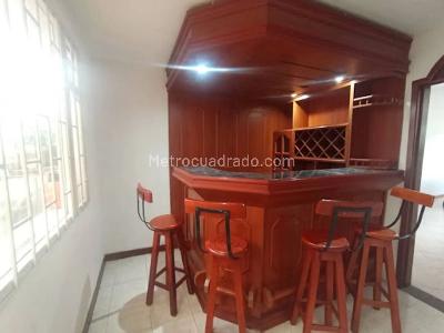 Casa de 5 alcobas en venta en Normandia, Bogotá, 321 m² · foto 14 de 20