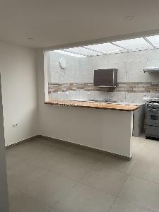 Apartaestudio en arriendo en La Perseverancia, Bogotá, 25 m² · foto 9 de 12