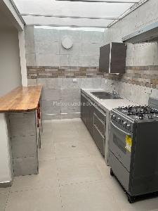 Apartaestudio en arriendo en La Perseverancia, Bogotá, 25 m² · foto 2 de 12