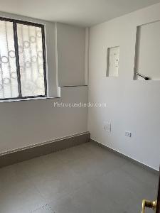 Apartaestudio en arriendo en La Perseverancia, Bogotá, 25 m² · foto 8 de 12