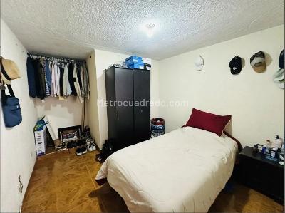 Casa en venta en El Muelle, Bogotá · foto 12 de 19
