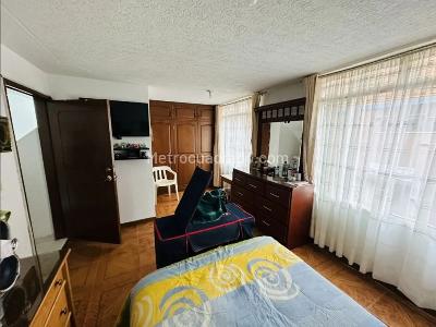 Casa en venta en El Muelle, Bogotá · foto 8 de 19
