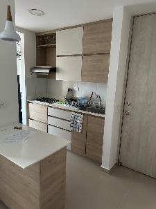 Apartamento de 3 alcobas en venta en Calle Nueva, Sabaneta, 63 m² · foto 4 de 16