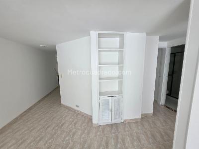 Apartamento de 2 alcobas en venta en El Batán, Bogotá, 75 m² · foto 10 de 16