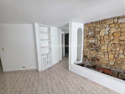 Apartamento de 2 alcobas en venta en El Batán, Bogotá, 75 m² · foto 11 de 16
