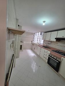 Apartamento de 2 alcobas en venta en El Batán, Bogotá, 75 m² · foto 7 de 16