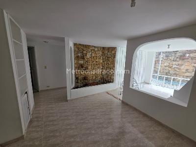Apartamento de 2 alcobas en venta en El Batán, Bogotá, 75 m² · foto 8 de 16