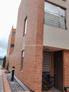 Casa de 4 alcobas en venta en San Antonio Norte Canaima, Bogotá, 115 m² · foto 18 de 19