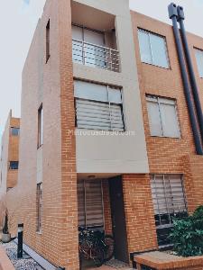 Casa de 4 alcobas en venta en San Antonio Norte Canaima, Bogotá, 115 m² · foto 17 de 19