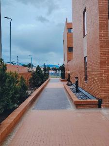 Casa de 4 alcobas en venta en San Antonio Norte Canaima, Bogotá, 115 m² · foto 12 de 19
