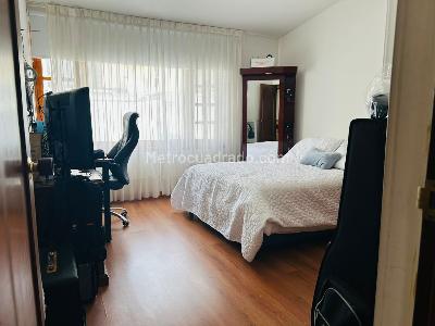 Casa de 4 alcobas en venta en Cedro Golf, Bogotá, 203 m² · foto 9 de 15
