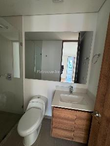 Apartamento de 3 alcobas en arriendo en Cedritos Norte, Bogotá, 100 m² · foto 10 de 13