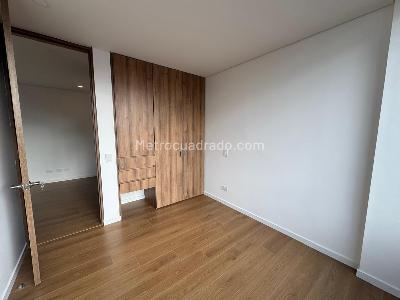 Apartamento de 3 alcobas en arriendo en Cedritos Norte, Bogotá, 100 m² · foto 2 de 13