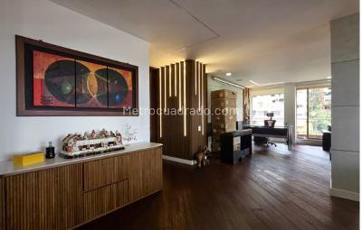 Apartamento de 3 alcobas en venta en Bella Suiza, Bogotá, 286 m² · foto 3 de 10