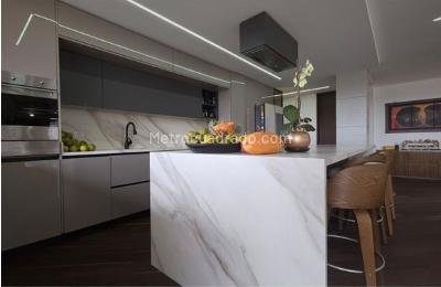 Apartamento de 3 alcobas en venta en Bella Suiza, Bogotá, 286 m² · foto 6 de 10