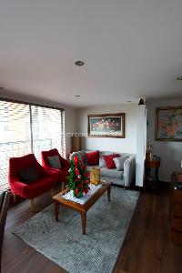 Apartamento de 3 alcobas en venta en Parque Central Pontevedra, Bogotá, 72 m² · foto 1 de 17