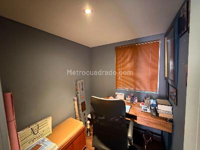 Apartamento de 3 alcobas en venta en Parque Central Pontevedra, Bogotá, 72 m² · foto 10 de 17