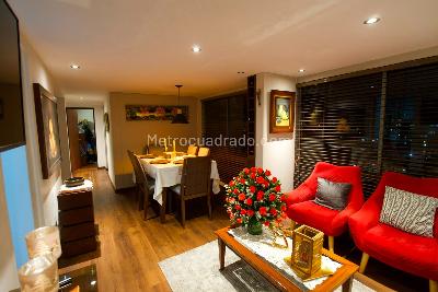 Apartamento de 3 alcobas en venta en Parque Central Pontevedra, Bogotá, 72 m² · foto 14 de 17