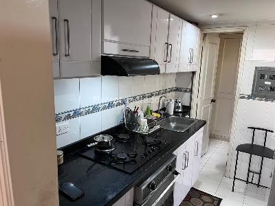 Apartamento de 3 alcobas en venta en Centro Comercial Hacienda Santa Barbara, Bogotá, 88 m² · foto 9 de 12