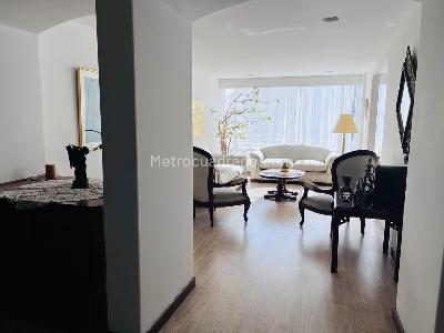 Apartamento de 3 alcobas en venta en Chico Norte, Bogotá, 116 m² · foto 2 de 14