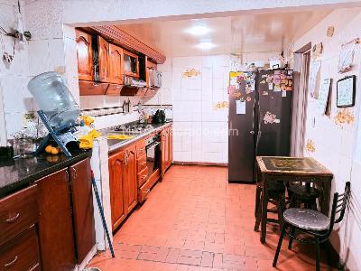 Casa de 4 alcobas en venta en Villa Del Prado, Bogotá, 198 m² · foto 7 de 20