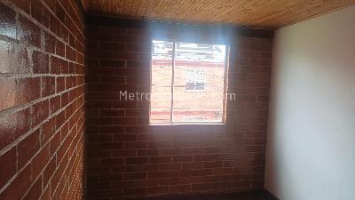 Apartamento de 2 alcobas en venta en Suba Lombardia, Bogotá, 49 m² · foto 5 de 8