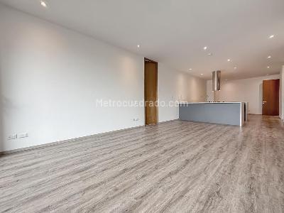 Apartamento de 2 alcobas en arriendo en Chico, Bogotá, 114 m² · foto 3 de 14