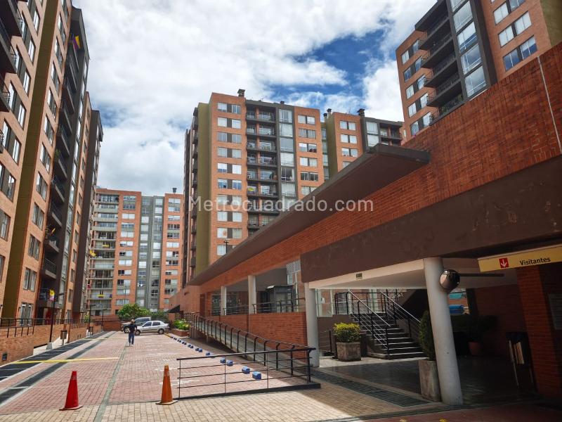Piso – Bogotá, Localidad Fontibón - Más