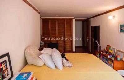 Apartamento de 2 alcobas en arriendo en Los Rosales Emaus, Bogotá, 120 m² · foto 6 de 13