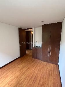 Apartamento en venta en Centro Internacional Bavaria, Bogotá · foto 11 de 19
