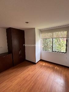 Apartamento en venta en Centro Internacional Bavaria, Bogotá · foto 13 de 19