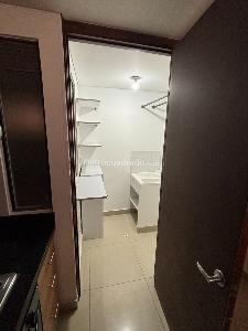 Apartamento en venta en Centro Internacional Bavaria, Bogotá · foto 4 de 19