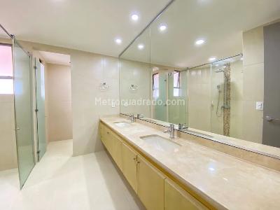 Apartamento de 5 alcobas en venta en El Prado, Bucaramanga, 218 m² · foto 4 de 16