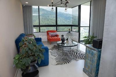 Apartamento de 3 alcobas en venta en Altos De Jardin, Bucaramanga, 198 m² · foto 2 de 13