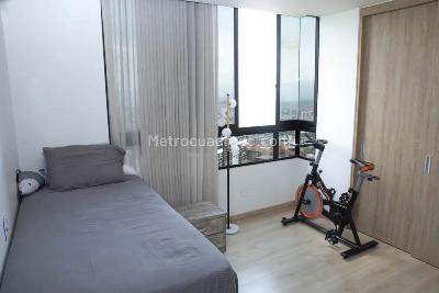 Apartamento de 3 alcobas en venta en Altos De Jardin, Bucaramanga, 198 m² · foto 6 de 13