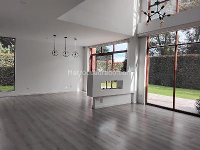 Casa de 4 alcobas en venta en Vereda La Fagua Conjunto Los Ocales, Chía, 1077 m² · foto 19 de 20