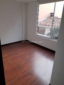 Apartaestudio en venta en El Batan Ii Sector, Bogotá, 41 m² · foto 3 de 12