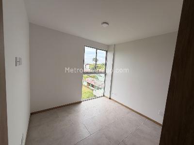 Apartamento de 3 alcobas en venta en Aeropuerto, Pereira, 110 m² · foto 10 de 16