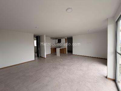 Apartamento de 3 alcobas en venta en Aeropuerto, Pereira, 110 m² · foto 3 de 16