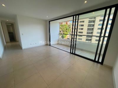 Apartamento de 3 alcobas en arriendo en El Poblado Castropol, Medellín, 86 m² · foto 12 de 20